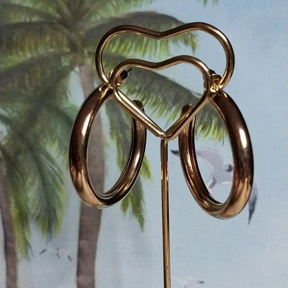 Pierced gold tone hollow hoop earrings - Picture 7 of 10